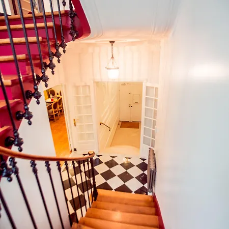 La Maison Gobert Particulier Bed & Breakfast 4*