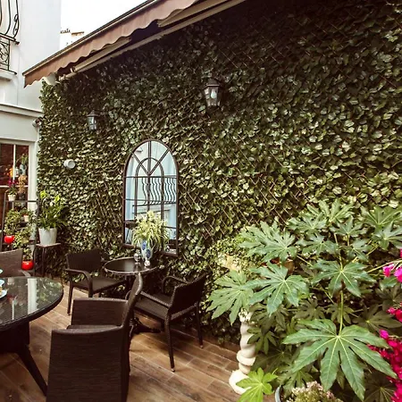 La Maison Gobert Particulier 4* Paris
