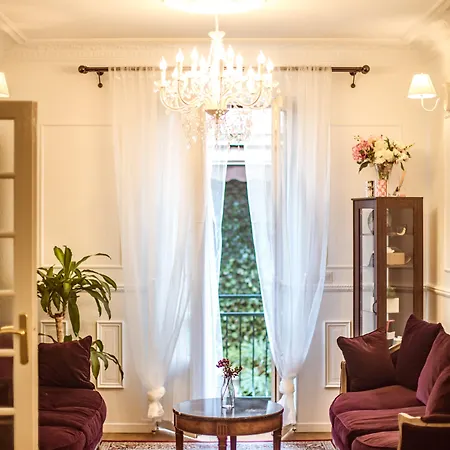 La Maison Gobert Particulier Bed & Breakfast 4*